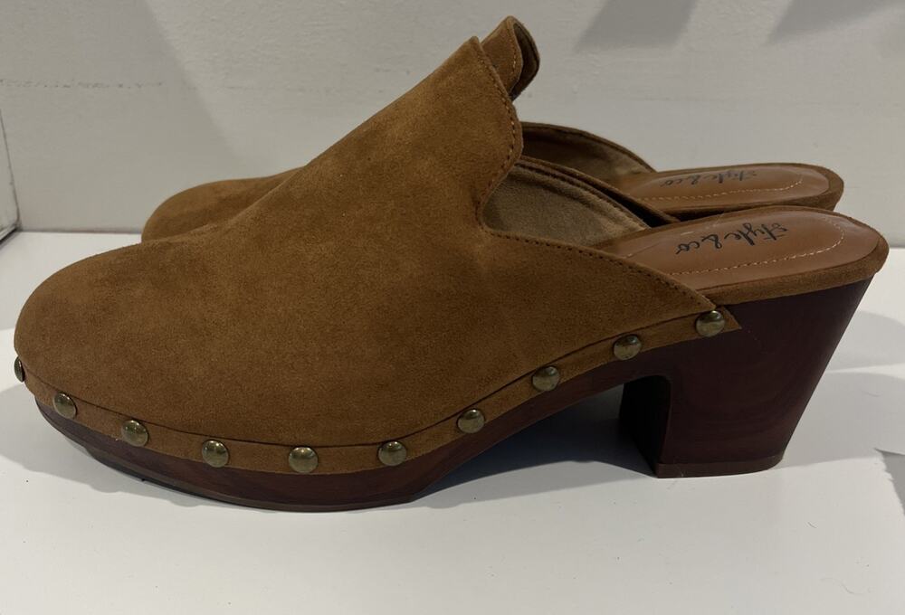 Clog Shoes Style & Co Trystan Women's 9M Brown Suede Studded Bock Heel Worn 1x